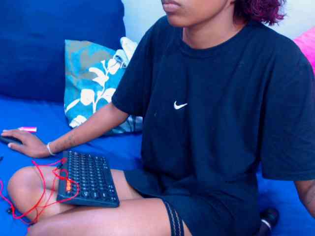 Teamo_AriesEmpress webcam