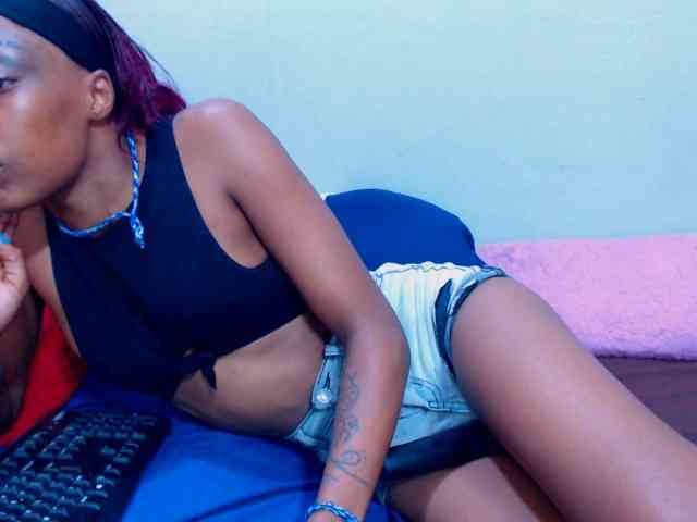 Teamo_AriesEmpress webcam