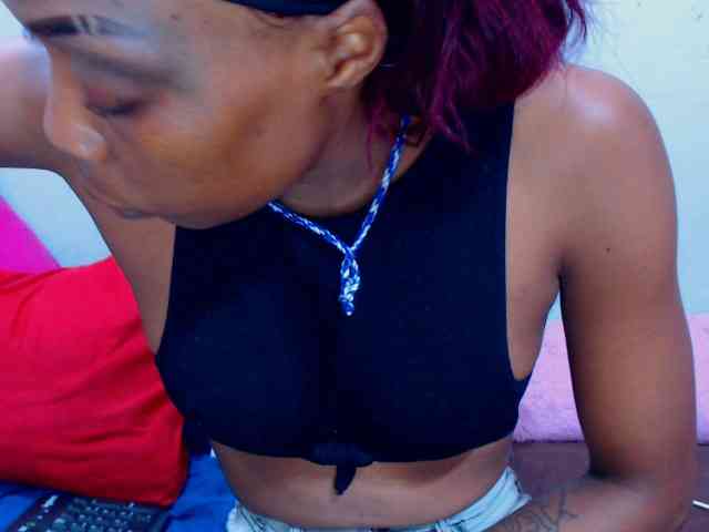 Teamo_AriesEmpress webcam