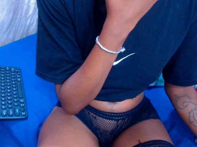 Teamo_AriesEmpress webcam