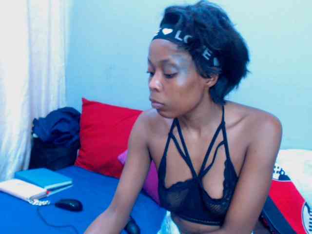Teamo_AriesEmpress webcam