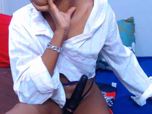 Teamo_AriesEmpress webcam