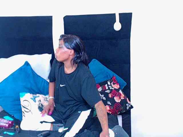 Teamo_AriesEmpress webcam