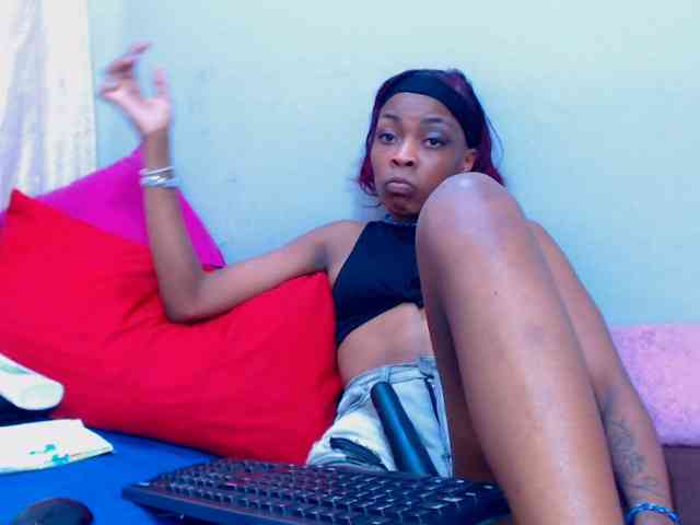 Teamo_AriesEmpress webcam