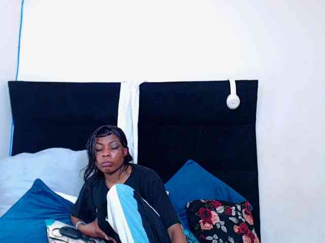 Teamo_AriesEmpress webcam