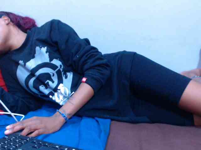 Teamo_AriesEmpress webcam