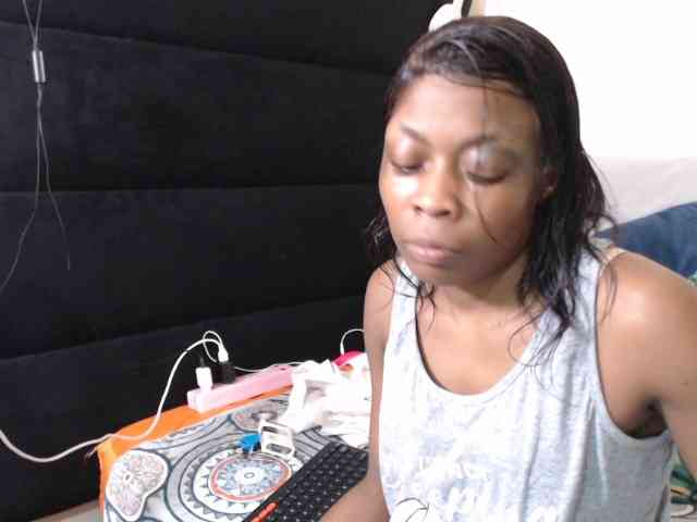 Teamo_AriesEmpress webcam