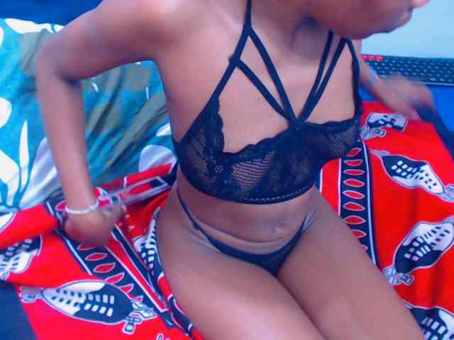 Teamo_AriesEmpress webcam