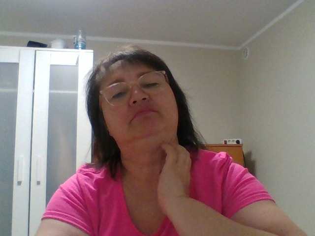 lora805608's BongaCams show and profile