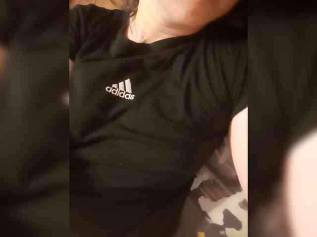 Lena-33 webcam
