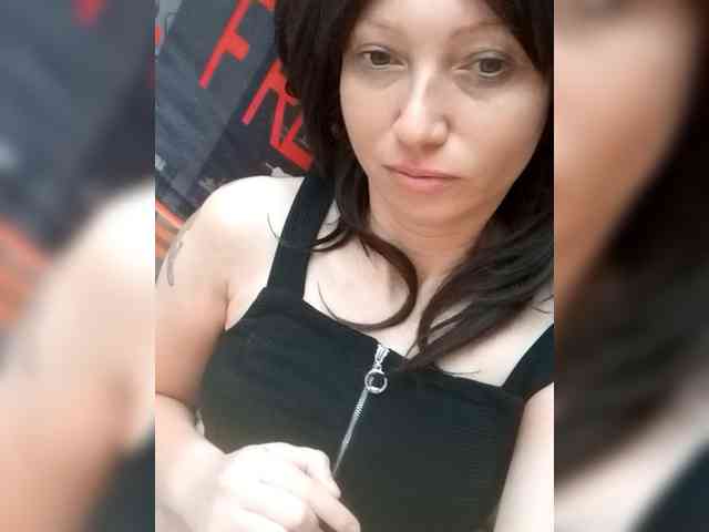 Lena-33 webcam