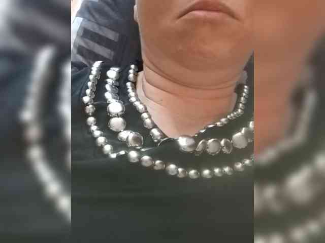 Lena-33 webcam