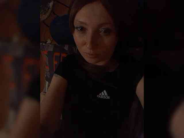Lena-33 webcam