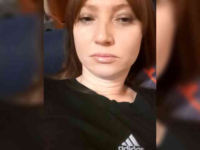 Lena-33 webcam