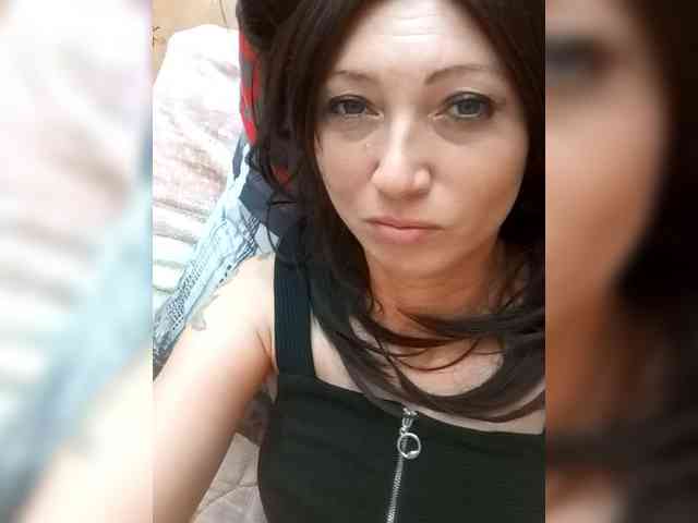 Lena-33 webcam