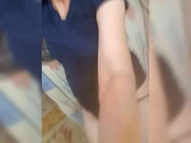 Lena-33 webcam