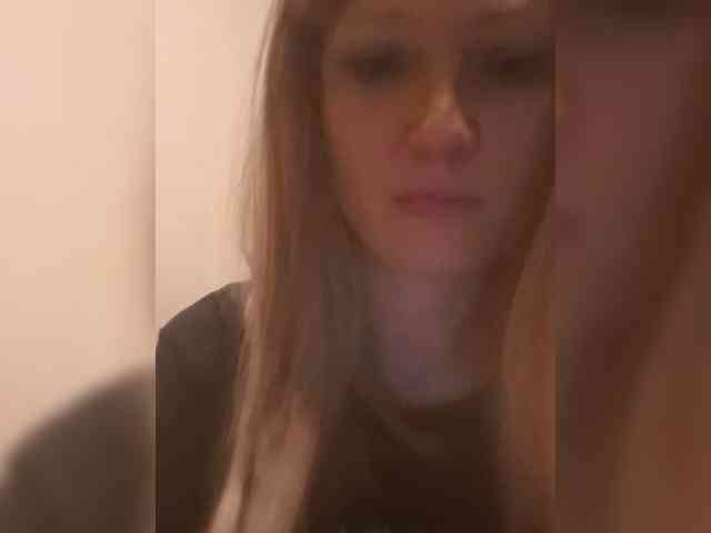 Lena-33 webcam