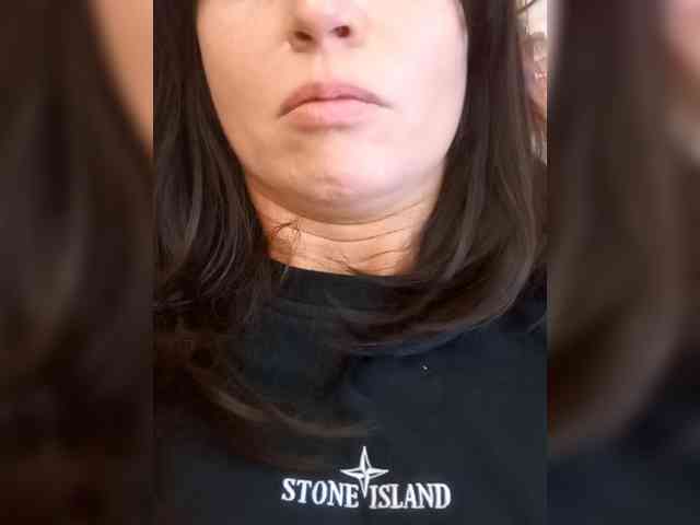 Lena-33 webcam