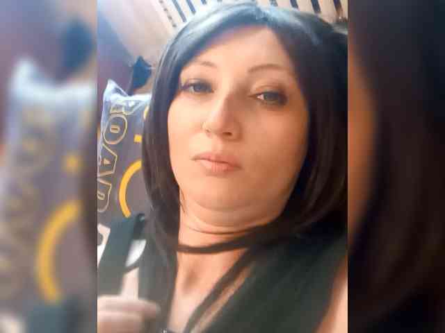 Lena-33 webcam
