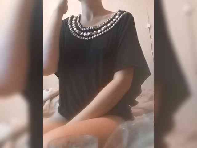 Lena-33 webcam