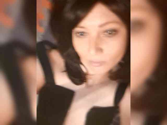 Lena-33 webcam