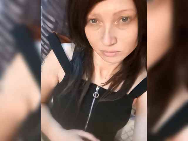 Lena-33 webcam