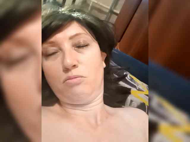 Lena-33 webcam