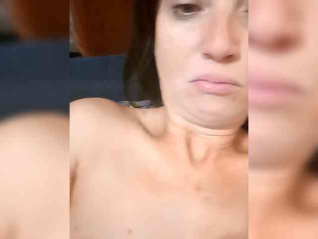 Lena-33 webcam
