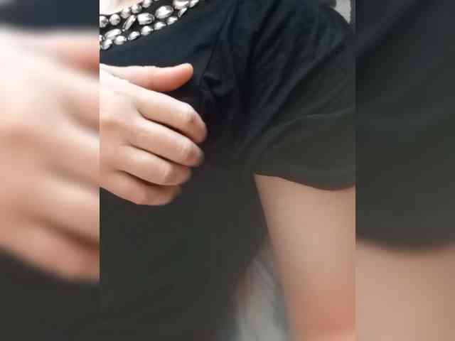 Lena-33 webcam