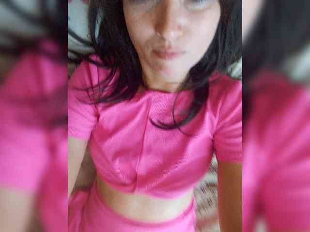 Lena-33 webcam