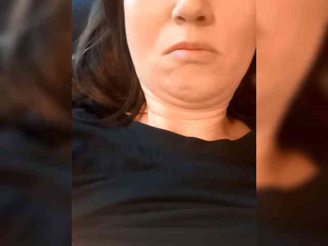 Lena-33 webcam