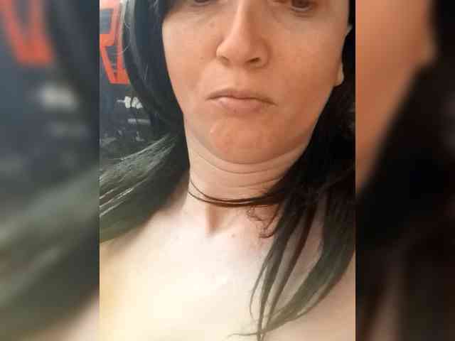 Lena-33 webcam