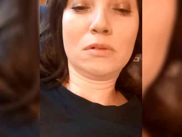 Lena-33 webcam