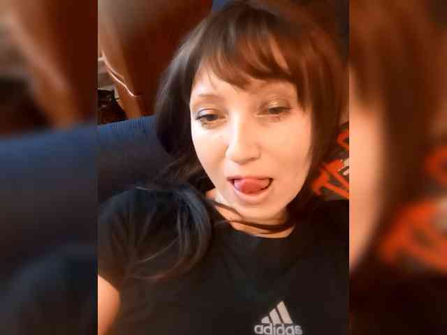 Lena-33 webcam