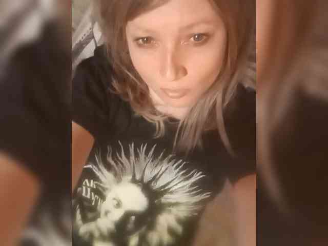 Lena-33 webcam