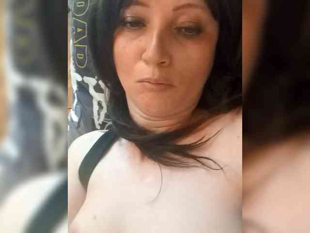 Lena-33 webcam