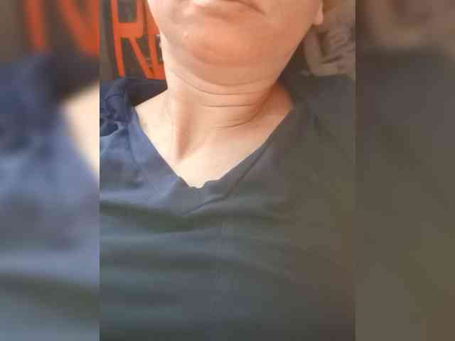 Lena-33 webcam