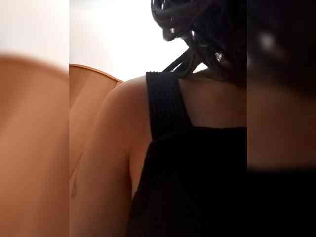 Lena-33 webcam