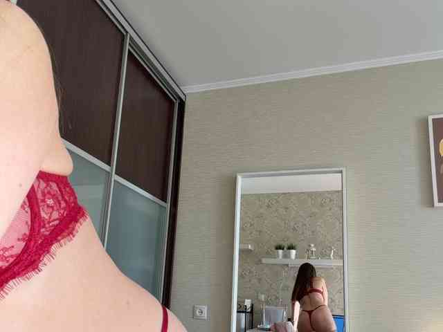 Lina_Lina webcam