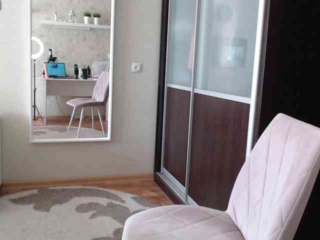 Lina_Lina webcam