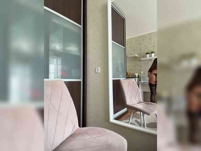 Lina_Lina webcam