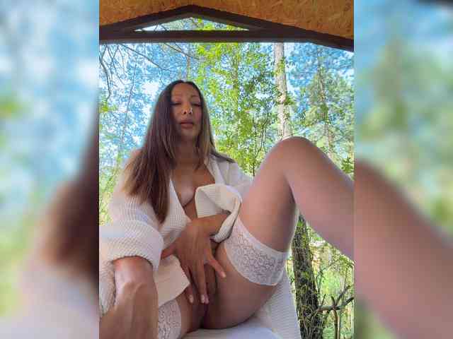 Lina_Lina webcam