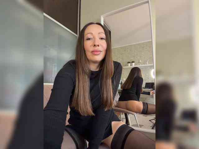 Lina_Lina webcam