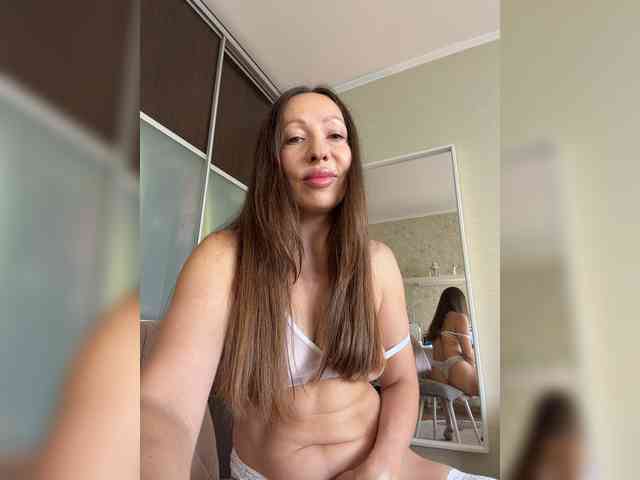 Lina_Lina webcam