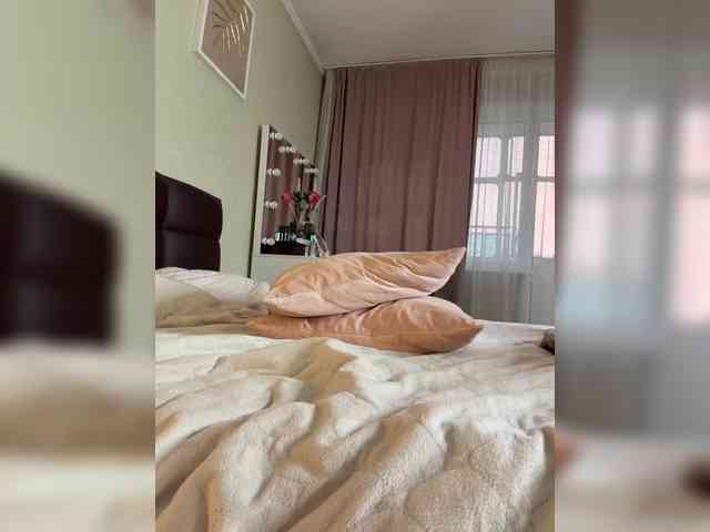 Lina_Lina webcam