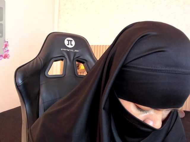 Layla-arabelle live cam on BongaCams