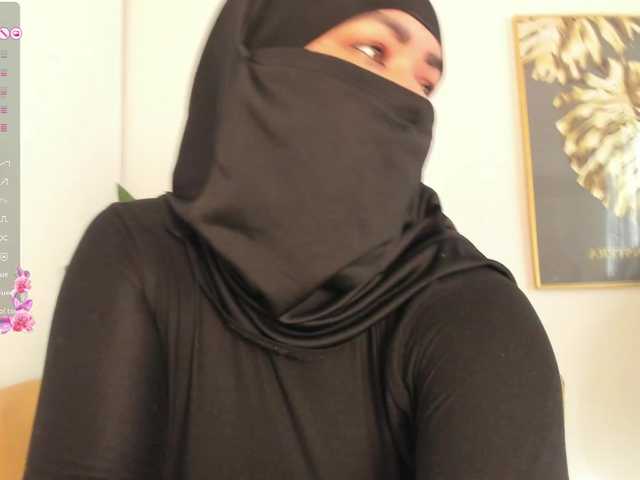 Layla-arabelle live webcam show