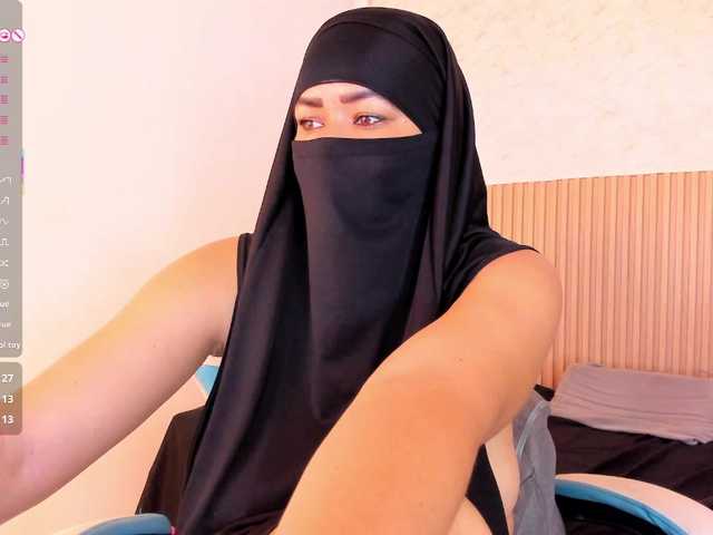 Layla-arabelle live webcam show