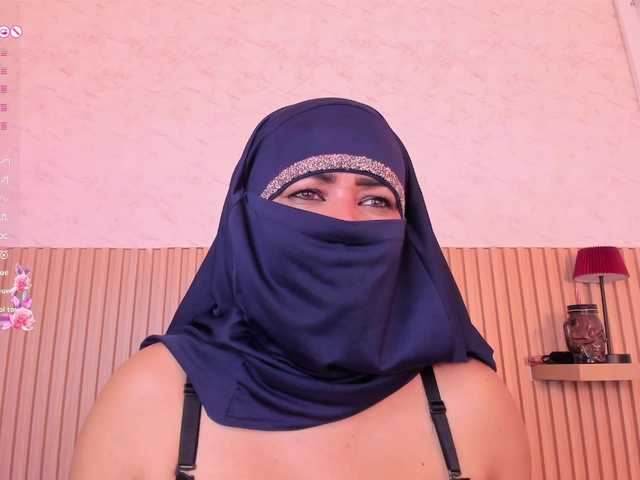 Layla-arabelle live cam on BongaCams