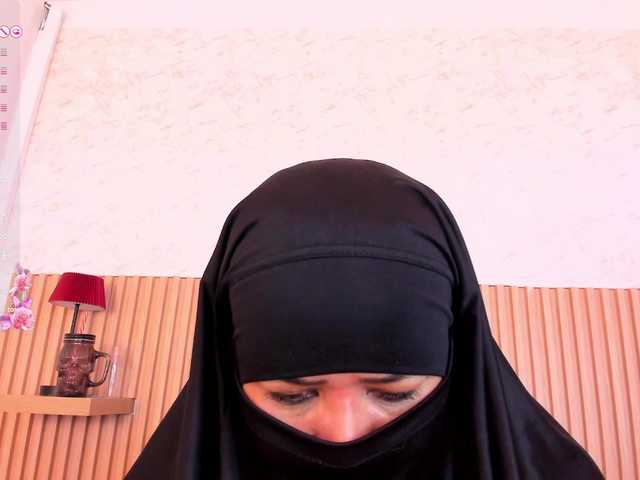 Layla-arabelle live cam on BongaCams
